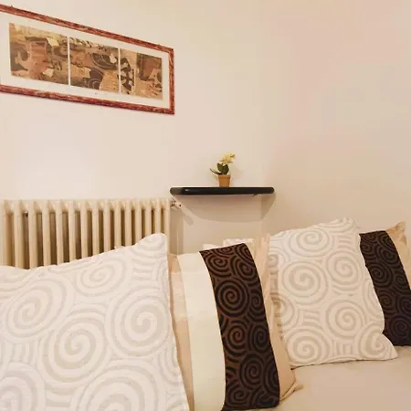 Relax Appia San Giovanni Апартаменты *